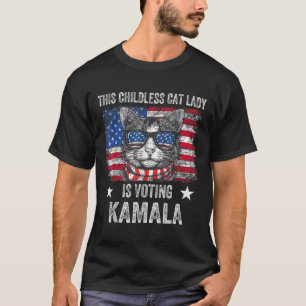 Camiseta Lady Gato Sem Filhos Está Votando Kamala Harris 20