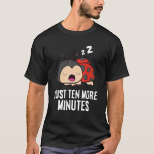 Camiseta Ladybug Apenas Mais Dez Minutos Snoooon Alarm L