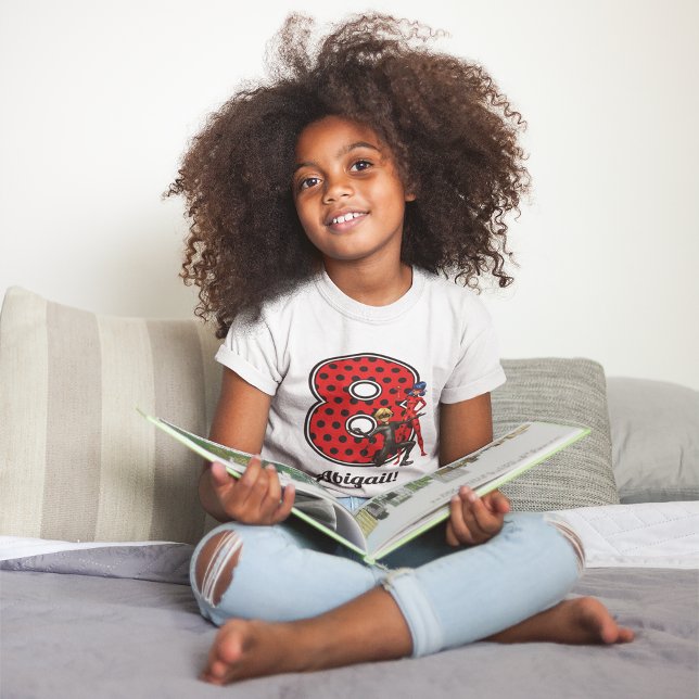 Camiseta Ladybug Miraculoso e Cat Noir 8º aniversário (Girl wearing t-shirt)