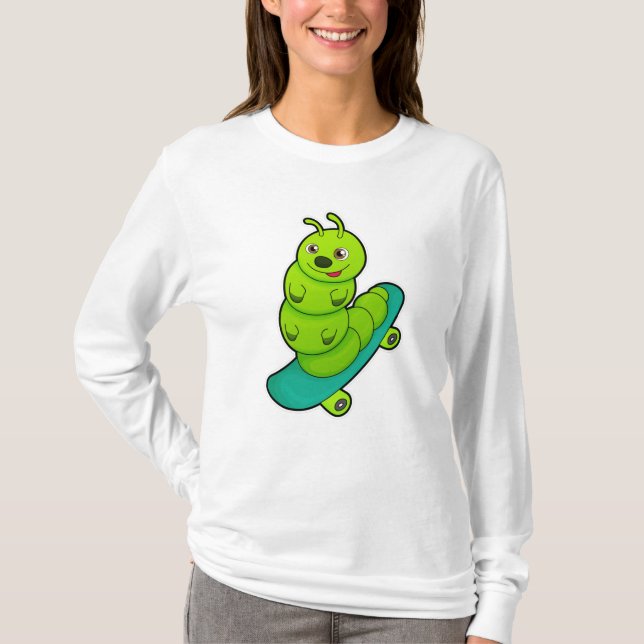 Camiseta Lagarta como Patinadora com skate (Frente)