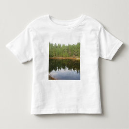 Camiseta Lago de Reflexão da Árvore do Pinheiro