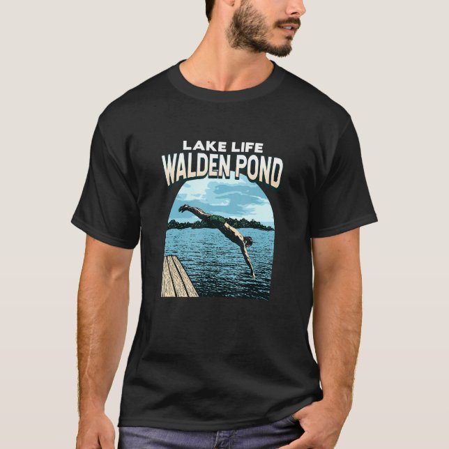 Camiseta Lago Life Walden Pond Natação em Massachusetts Swi (Frente)