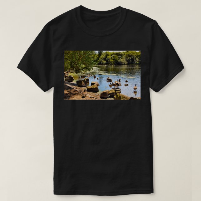 Camiseta Lagoa de pato local (Frente do Design)