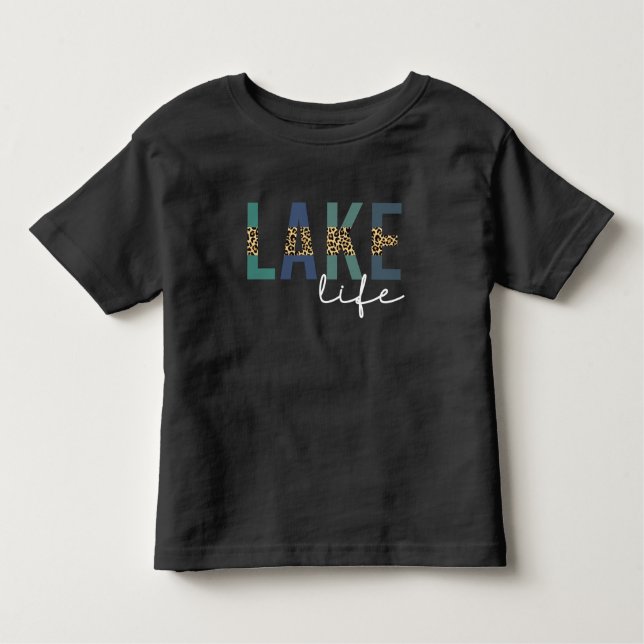 Camiseta Lake Life Cheetah Impressão Tipografia (Frente)