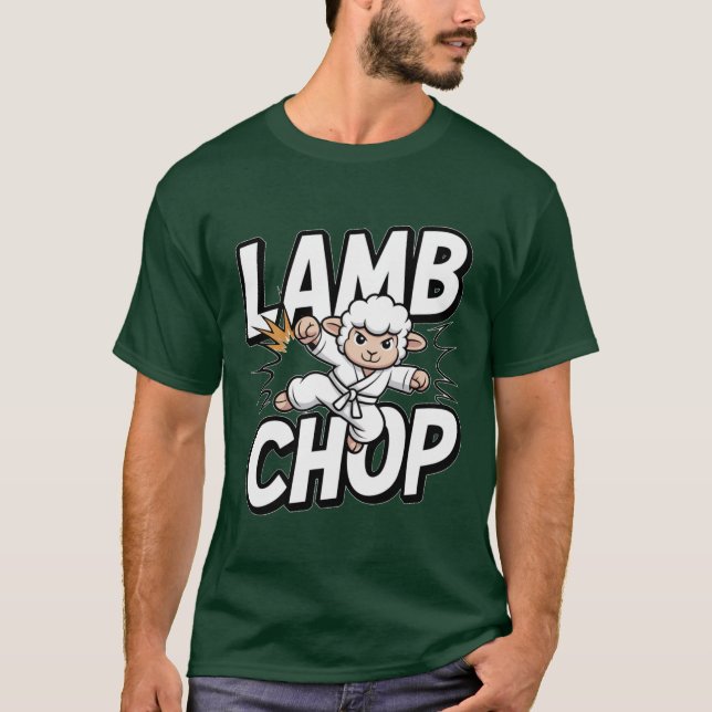 Camiseta Lamb Chop! Carneirinho de Karatê Engraçado em Gi (Frente)
