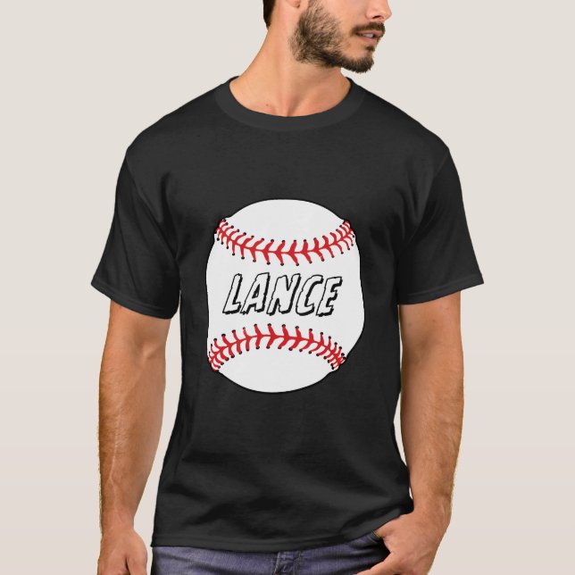 Camiseta Lança Personalizada de Nome Novidade Celebração Es (Frente)
