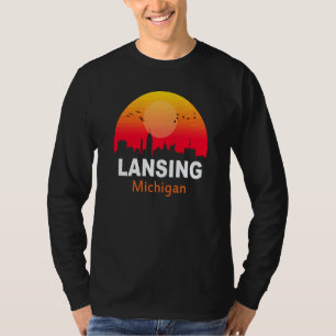 Camiseta Lansing Michigan Pôr do Sol Vintage Retro Cidade E