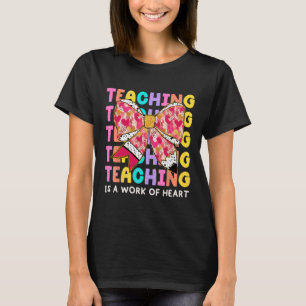 Camiseta Lápis de Arco Ensino É Um Trabalho de Coração Prof