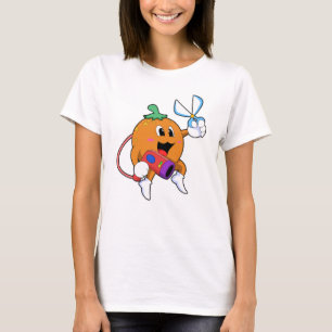 Camiseta Laranja como cabeleireiro com tesoura e secador de