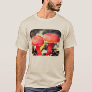 Camiseta Laranja Natureza do Par de Cogumelo Selvagem