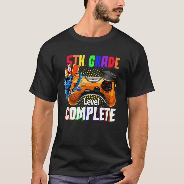 Camiseta Last Day Of School 5th Grade Level Complete Gradua (Frente)