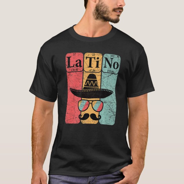 Camiseta Latino Periodic Table Elements Science Nerd Vintag (Frente)