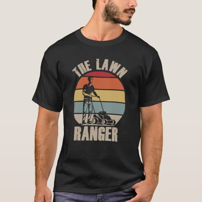 Camiseta Lawn Mears Humor Landscaper Engraçado Janitor (Frente)