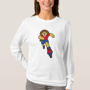 Camiseta Leão como skater com skates em linha