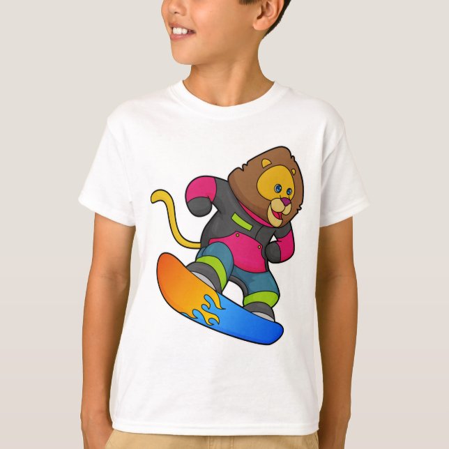 Camiseta Leão como Snowboarder com Snowboard (Frente)