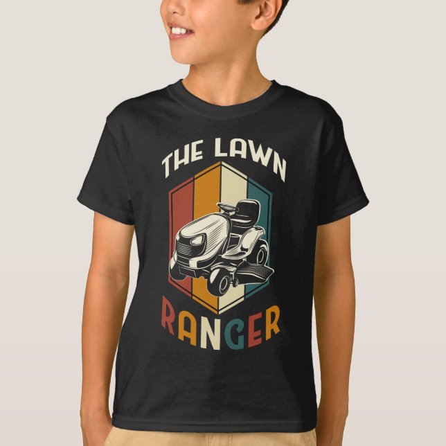 Camiseta Leão Engraçado Remando Padre Grass Mower (Frente)