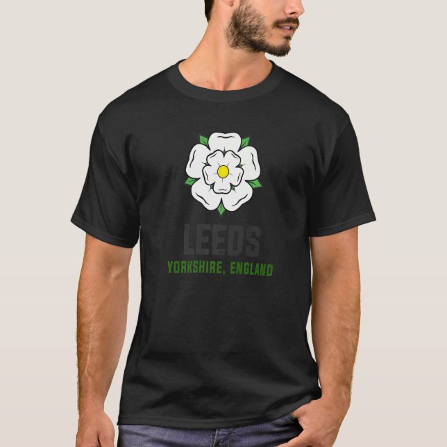 Camiseta Leeds Yorkshire Rosa Flag Idea for Women & United (Frente)