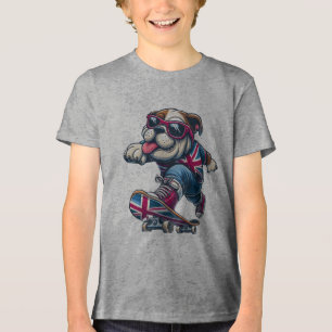 Camiseta Legal Buldogue Britânico em Skateboard