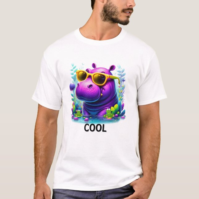 Camiseta Legal Neon Hippo Saindo no Pântano (Frente)