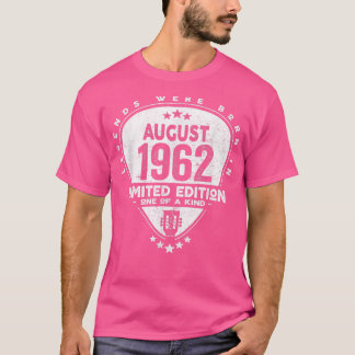 Camiseta Legends Were Born In August 1962Guitar 2077