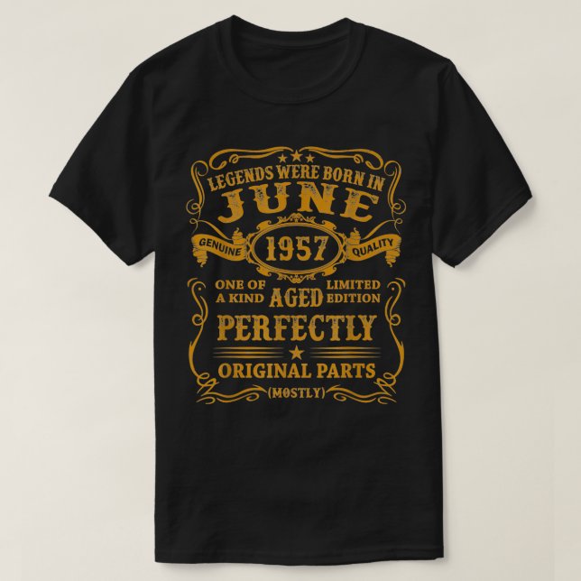 Camiseta Legends Were Born In June 1957 65th Birthday Gifts (Frente do Design)