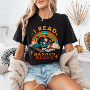 Camiseta Leio Livros Banidos Lendo Rainbow Retro Girl