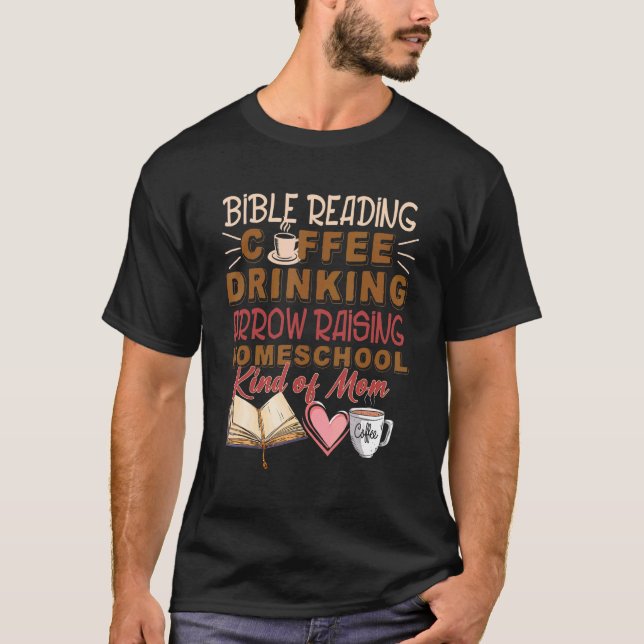 Camiseta Leitura da Bíblia Café Bebendo Flecha Levantando C (Frente)