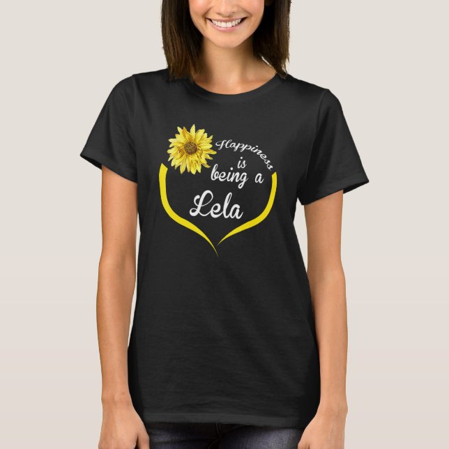 Camiseta Lela Felicidade É Ser Uma Lela (Frente)
