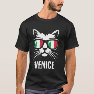 Camiseta Lembrança do feriado do gato engraçado da bandeira