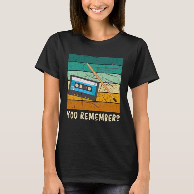 Camiseta Lembras-te de cassetes de música e lápis (Frente)
