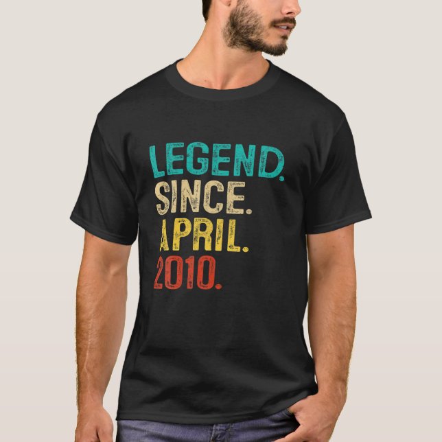 Camiseta Lenda de aniversário de 12 de presente desde abril (Frente)
