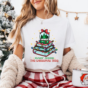 Camiseta Lendo em Torno da Árvore de Natal 