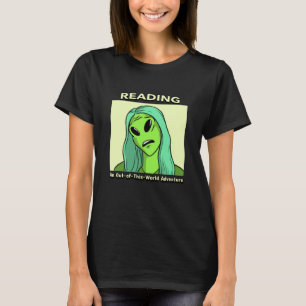 Camiseta Lendo Uma Alienígena Engraçada Deste Mundo Aventur