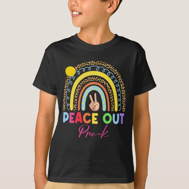 Camiseta Leopard Arco-íris Paz Pre-K Último Dia de Aula (Frente)