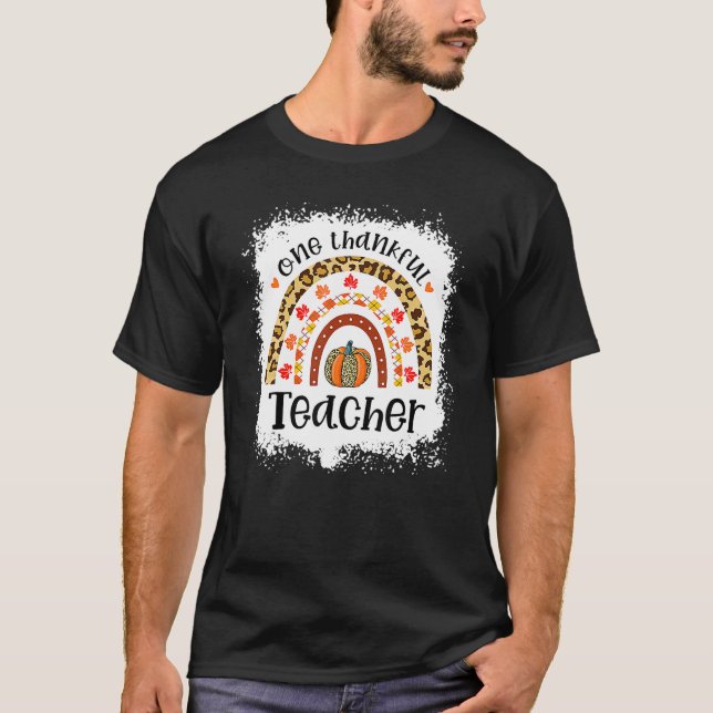 Camiseta Leopard Pumpkin Cai no Arco-Íris Um Professor agra (Frente)
