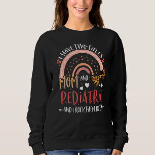 Camiseta Leopardo Arco-Íris Eu Tenho Dois Títulos Mãe Pediá