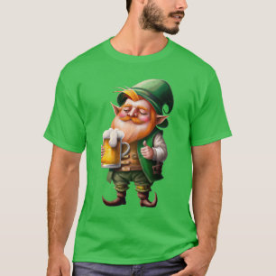 Camiseta Leprechaun com caneca de cerveja no dia de Patrick