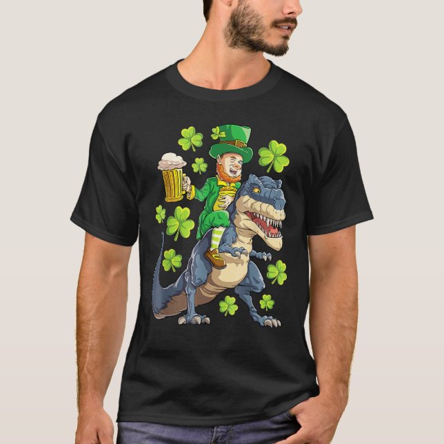 Camiseta Leprechaun Riding Dinosaur Rex Dia de São Patrício (Frente)