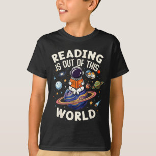 Camiseta Ler é fora deste mundo livros engraçados espaciais