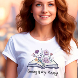 Camiseta Ler é minha terapia, Boho Wildflower e livro