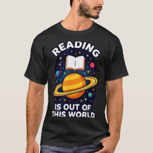 Camiseta Ler é um astronauta espacial fora deste mundo
