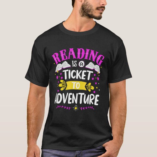 Camiseta Ler É Um Bilhete Para Se Afirmar De Volta À Escola (Frente)