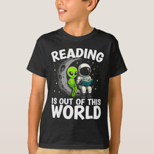 Camiseta Ler livros engraçados fora deste mundo é divertido