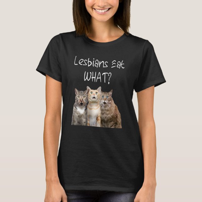 Camiseta Lesbians Cat Comem Que Gay (Frente)