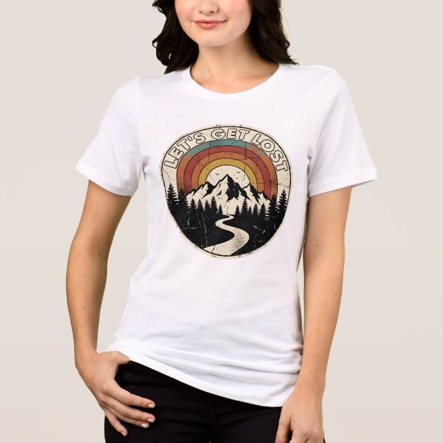 Camiseta Let’s Get Lost Retro Mountain Adventure Outdoor (Frente)