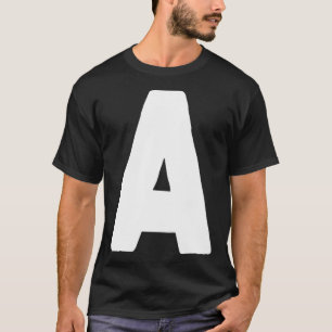 Camiseta Letra A branco grande e negrito