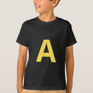Camiseta Letra amarela A Festa Vermelha do Halloween Tee Ki