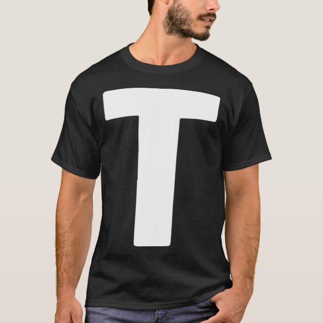 Camiseta Letra branco grande e negrito (Frente)