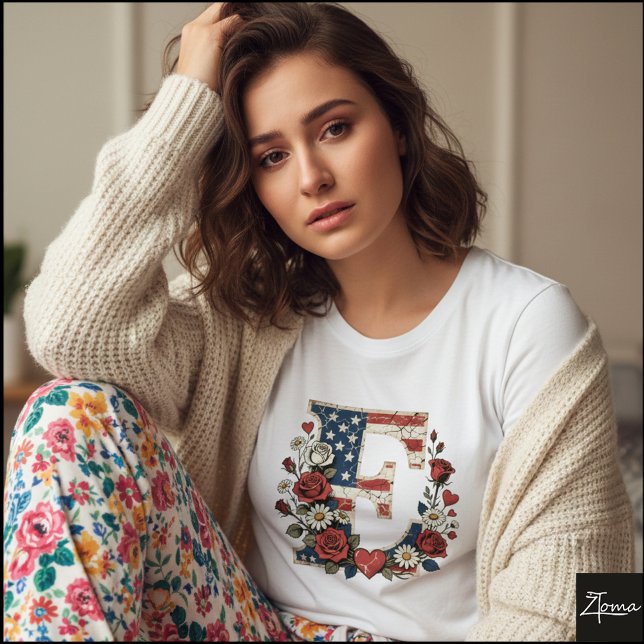 Camiseta Letra E com Coroa Floral Bandeira Distressed (Sample design. Several style are available to choose from, with the option to add a name & color.
)