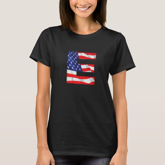 Camiseta Letra E Maiúscula Alfabet Eua American Flag Monsen (Frente)